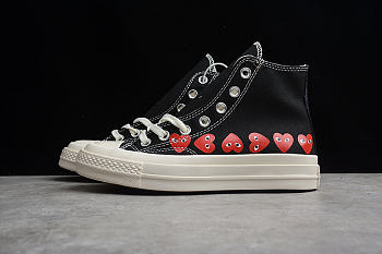 COMME DES GARÇONS PLAY X CHUCK TAYLOR 70S HI TOP MULTI HEART BLACK/RED]
