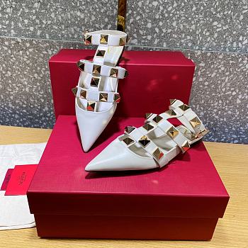 ROMAN STUD CALFSKIN BALLET FLAT LIGHT IVORY XW2S0BY5ZWMI16