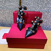 ROMAN STUD CALFSKIN PUMP BLACK 40 MM - 1