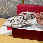 ROMAN STUD CALFSKIN PUMP LIGHT IVORY 40 MM - 4