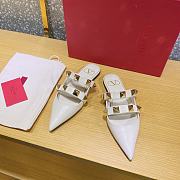 ROMAN STUD FLAT MULE IN CALFSKIN  LIGHT IVORY - 4