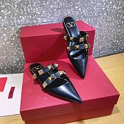 ROMAN STUD FLAT MULE IN CALFSKIN BLACK - 2