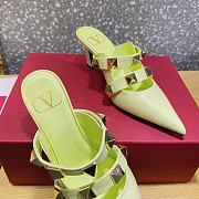 ROMAN STUD MULE IN CALFSKIN LIME SORBET 65 MM - 2