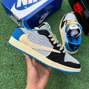 Air Jordan 1 LOW Flyknit  CQ4277 002