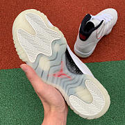 Air Jordan 11 Retro Platinum Tint  378038-016 - 2