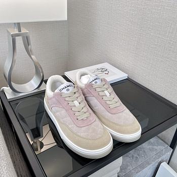Chanel Sneaker CN010