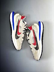 Nike Vaporwaffle sacai Sport Fuchsia Game Royal  CV1363-100 - 3