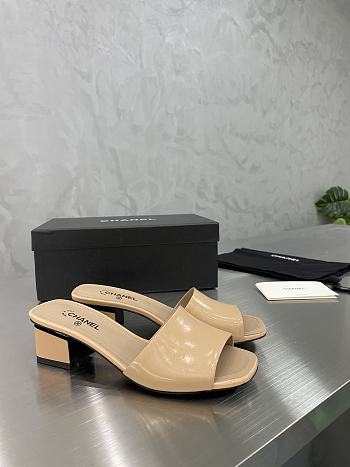 Chanel High Yellow 008