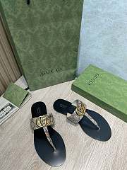 Gucci Leather thong sandals with Double G 002 - 5