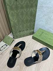 Gucci Leather thong sandals with Double G 002 - 2