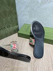 Gucci Leather thong sandals with Double G 003 - 4