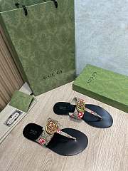 Gucci Leather thong sandals with Double G 003 - 2