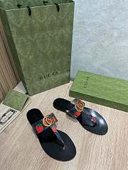 Gucci Leather thong sandals with Double G 005 - 6