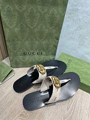 Gucci Leather thong sandals with Double G 008 - 6