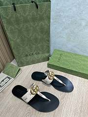Gucci Leather thong sandals with Double G 008 - 5