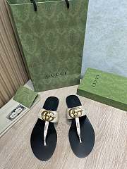 Gucci Leather thong sandals with Double G 008 - 3