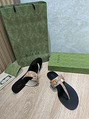 Gucci Leather thong sandals with Double G 0010 - 3