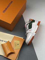 LV TRAINER SNEAKER V2  - 6