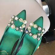 RV Bouquet Strass Pearl Buckle Pumps in Satin Green - 2