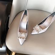 RV Bouquet Strass Pearl Buckle Pumps in Satin White - 2