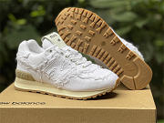 New Balance 574 White Furry - 5