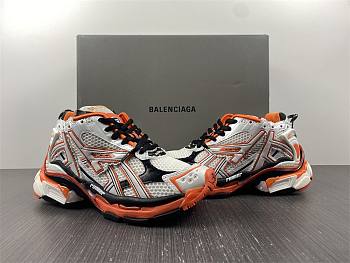 Balenciaga Runner 677403 WJRB7 9051