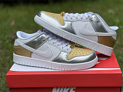 Dunk Low WMNS “Metallic” DH4403-700  - 5