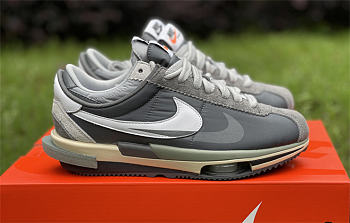 Nike Sacai x Cortez DQ0581 001