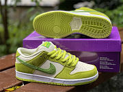 SB Dunk Low “Green Apple” DM0807-300 - 4