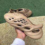 adidas Yeezy Foam RNNR Stone Sage  GX4472 - 6