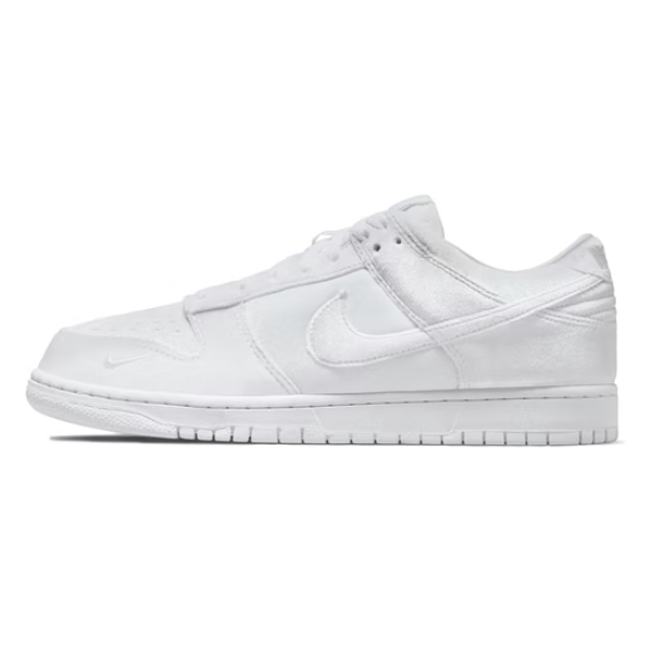 Dover Street Market x Nike Dunk Low DH2686-100 - 1