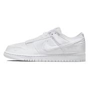 Dover Street Market x Nike Dunk Low DH2686-100 - 1