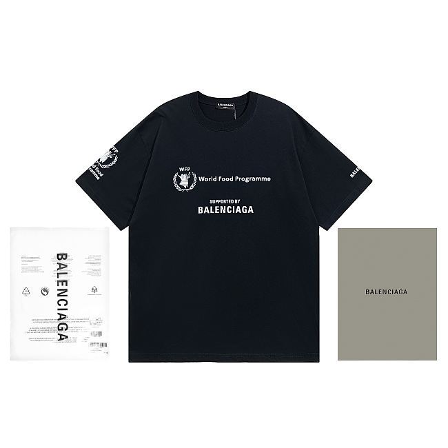 BALENCIAGA Large Fit T-Shirt 003 - 1