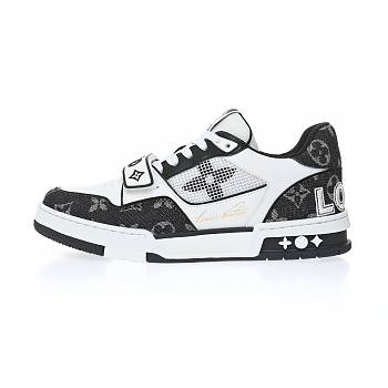 LOUIS VUITTON TRAINER SNEAKER LV1A9ZG9