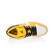 Air Jordan 1 Low Taxi (GS) - 553560-701 - 3