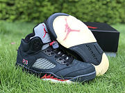 Air Jordan 5 Gore-Tex “Off-Noir” Supreme DR0092-001 - 2