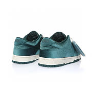 Nike Dunk Low Green Velvet (W) - DZ5224-300 - 3