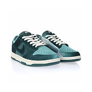 Nike Dunk Low Green Velvet (W) - DZ5224-300 - 4