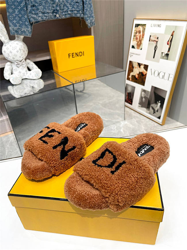 Fendi Wool New Slipper Brown - 1
