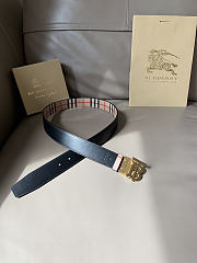 Burberry Thin Reversible Check TB Belt Beige Gold  - 5