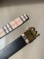 Burberry Thin Reversible Check TB Belt Beige Gold  - 3