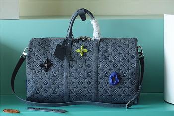 LV Taurillon Keepall Bandouliere 50 Size 50x29x23 cm