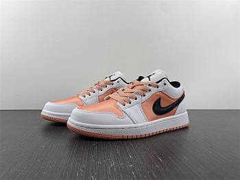 Air Jordan 1 Low White Light Madder Root  DM8960-801