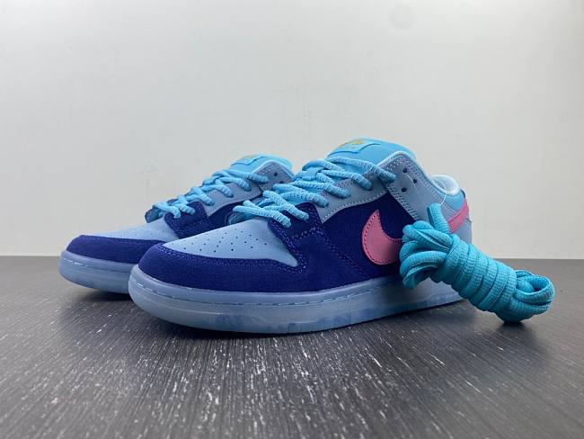 Run The Jewels x Nike SB Dunk Low DO9404-400 - 1