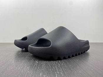 Adidas Yeezy Slides ‘Onyx’ HQ6448