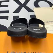 Louis Vuitton x NBA Waterfront Mule BLWH1PAGEBN - 6