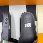 Louis Vuitton x NBA Waterfront Mule BLWH1PAGEBN - 2