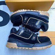 	 LV Trainer Sneaker Black Logo - 4