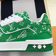 	 LV Trainer Sneaker Green Logo - 6