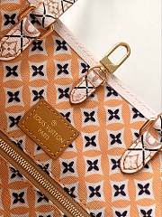 	 LV On The Go bag - 3